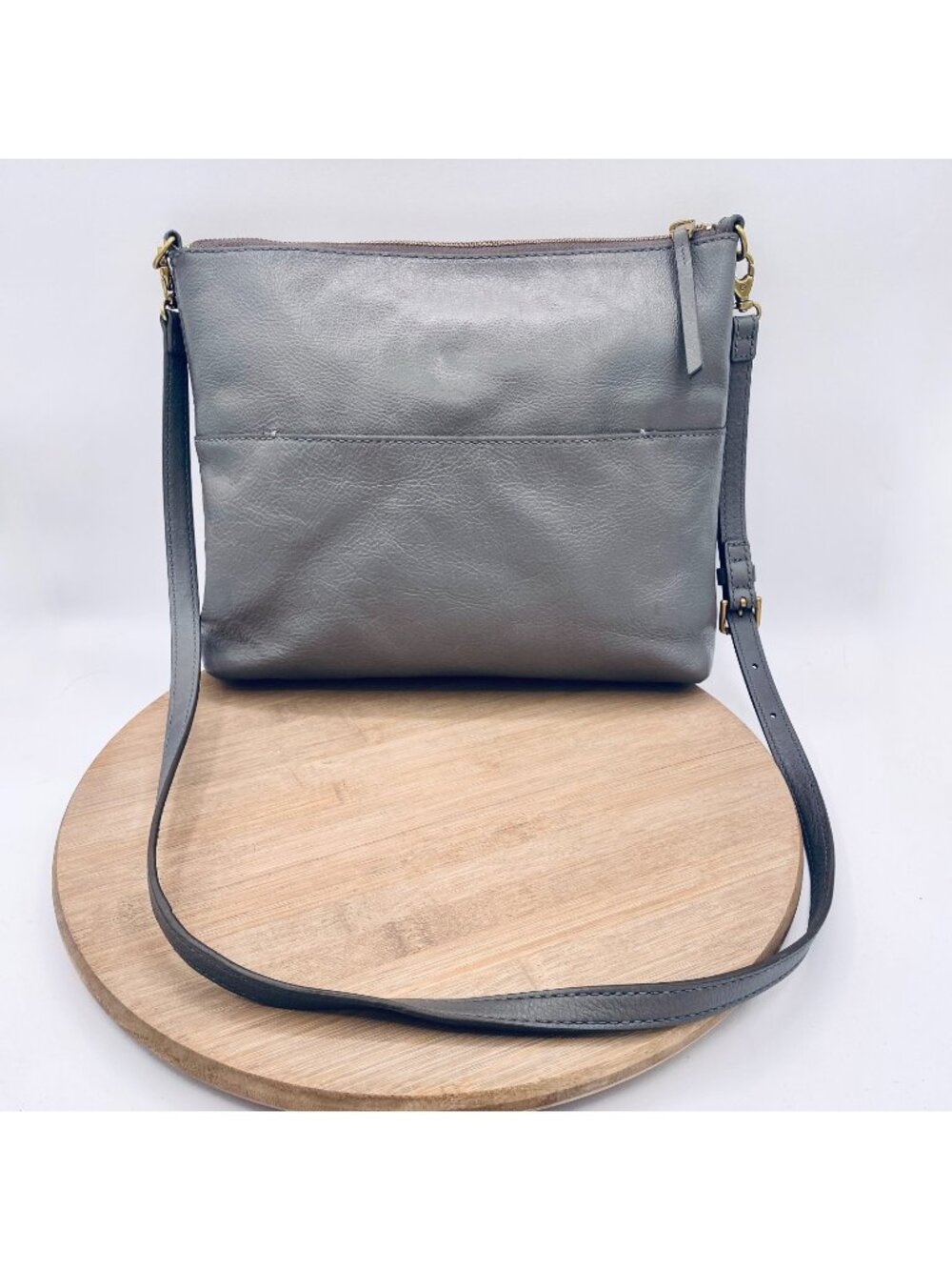 Fossil Crossbody Bag Gray Leather Messenger Purse Large Minimalist Luxury - Picture 1 of 13